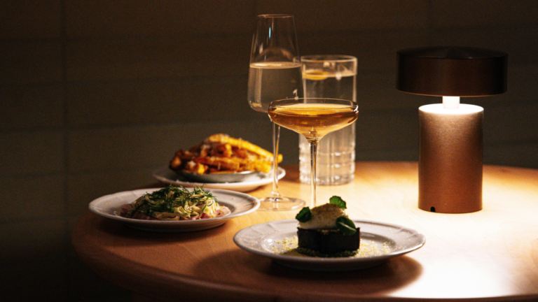 How to Create a Restaurant-Style Experience at Home with Simple Tips and Techniques
